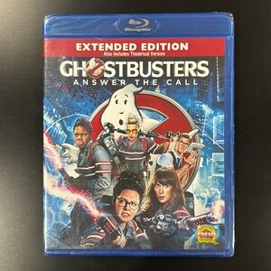 NEW: Ghostbusters (2016) - Blu-ray